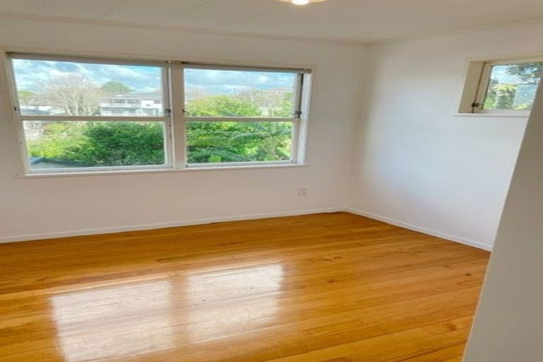 Photo of property in 15 Keegan Drive, Massey, Auckland, 0614