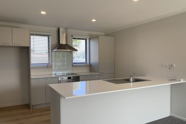 Photo of property in 10c Rosier Road, Glen Eden, Auckland, 0602