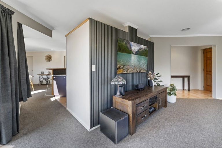 Photo of property in 10 Whiting Drive, Wakefield, 7025