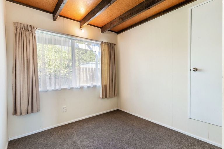 Photo of property in 27 Tobin Place, Richmond Heights, Taupo, 3330