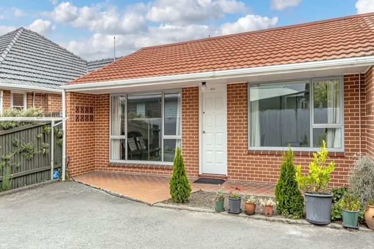 Photo of property in 2/5 Clyde Road, Upper Riccarton, Christchurch, 8041
