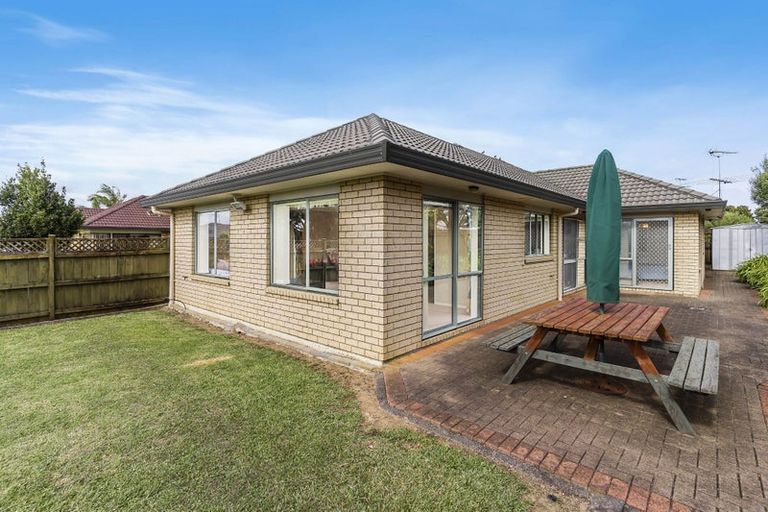Photo of property in 5 Foxley Place, Burswood, Auckland, 2013