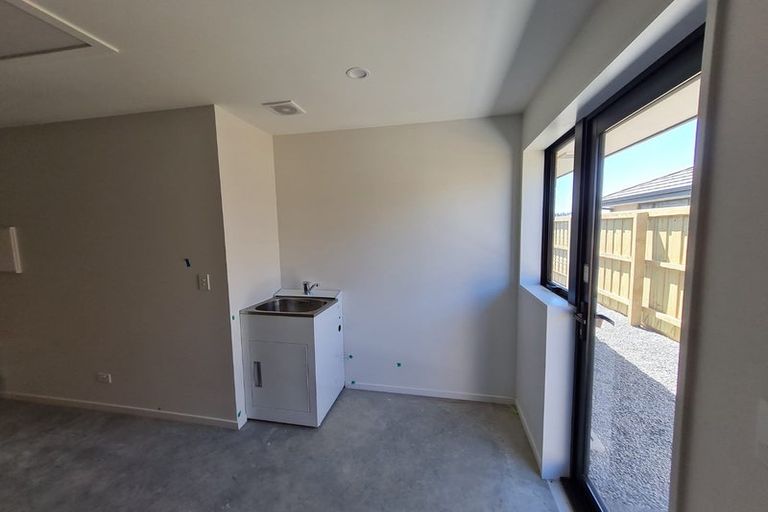 Photo of property in 40 Eileen Way, Rolleston, 7615