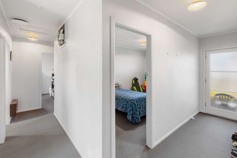 Photo of property in 8 Murray Avenue, Hawera, 4610