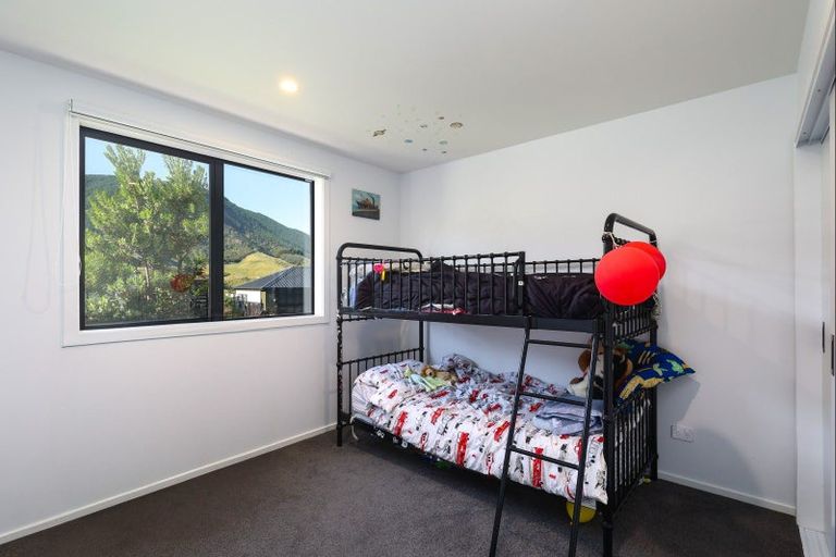 Photo of property in 32 Huntaway Close, Stoke, Nelson, 7011