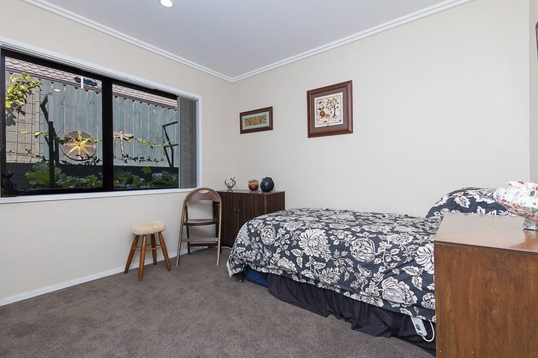 Photo of property in 1 Ludlow Place, Pukekohe, 2120