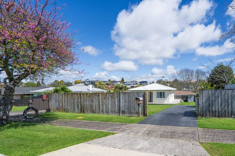 Photo of property in 9 Goods Road, Otumoetai, Tauranga, 3110
