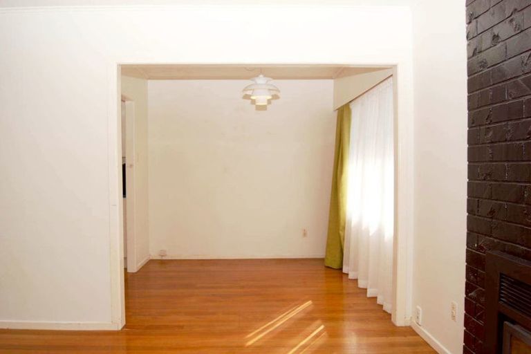 Photo of property in 54 Kervil Avenue, Te Atatu Peninsula, Auckland, 0610