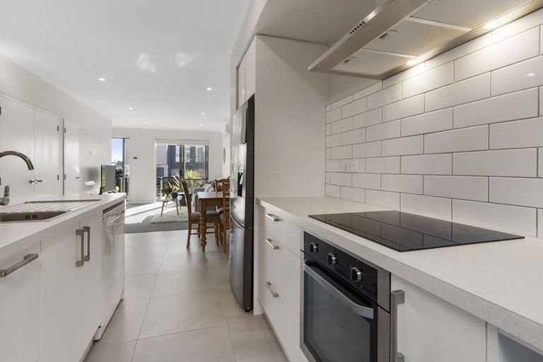 Photo of property in 12 Tarakoi Road, Hobsonville, Auckland, 0616
