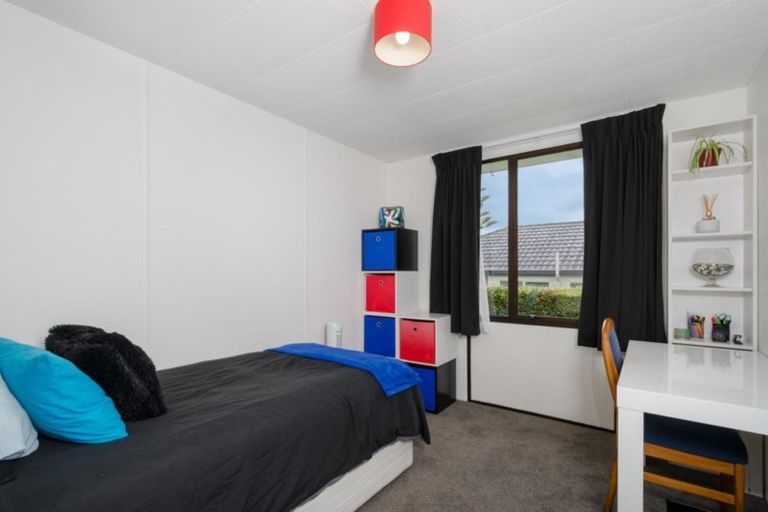 Photo of property in 2/37 Rosier Road, Glen Eden, Auckland, 0602