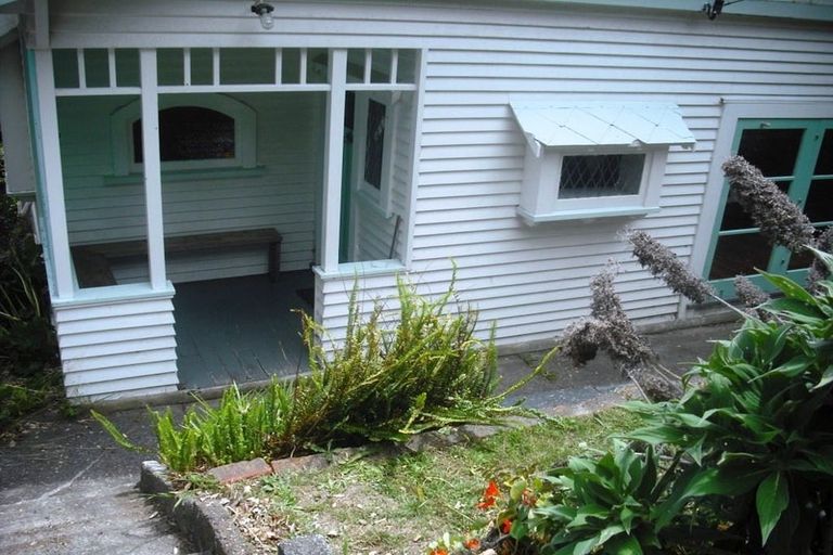 Photo of property in 64 Waipapa Road, Hataitai, Wellington, 6021