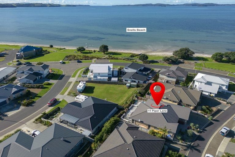 Photo of property in 11 Piper Lane, Snells Beach, 0920