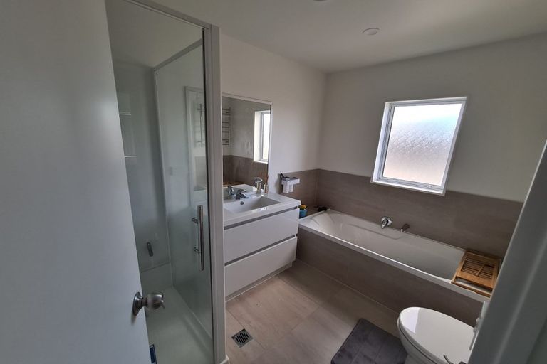 Photo of property in 2 Treestump Road, Takanini, 2112