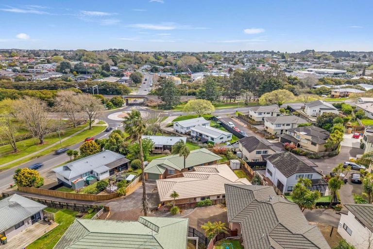 Photo of property in 6a Reynolds Road, Pukekohe, 2120