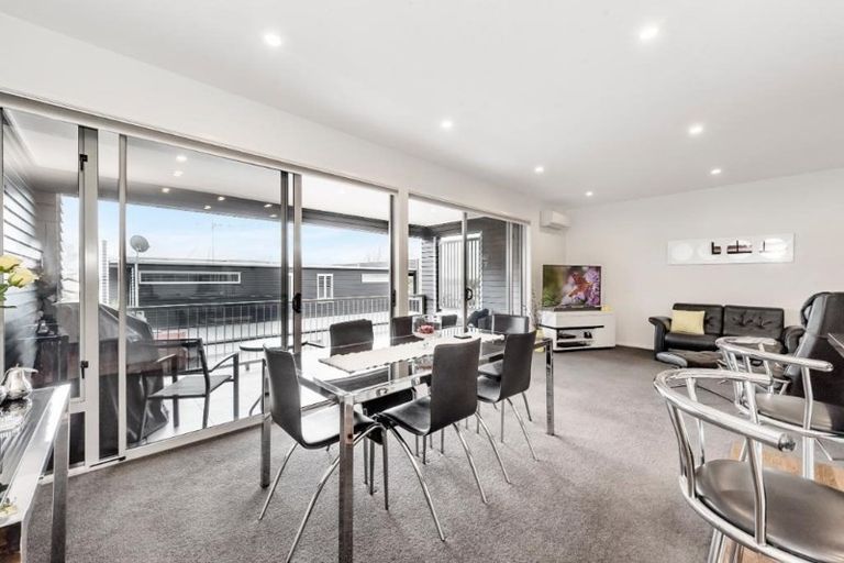 Photo of property in 23u7 Marama Street, Frankton, Hamilton, 3204