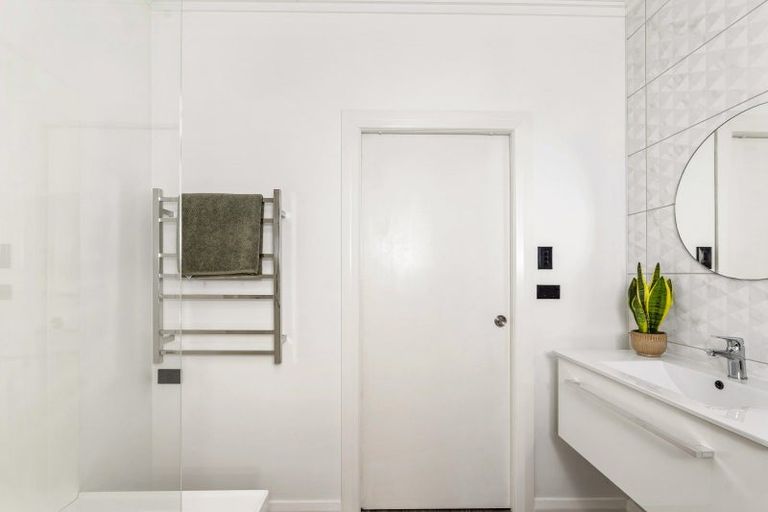 Photo of property in 18 Higgins Street, Marewa, Napier, 4110