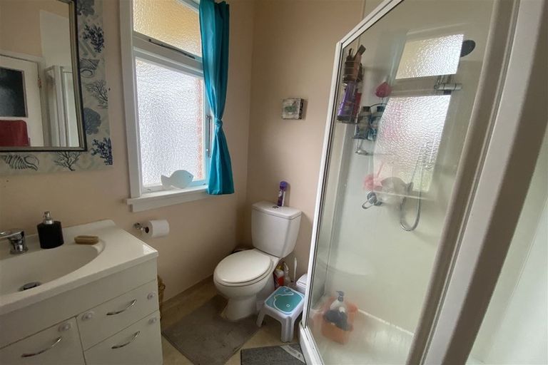 Photo of property in 16 Teviot Street, Oamaru North, Oamaru, 9400