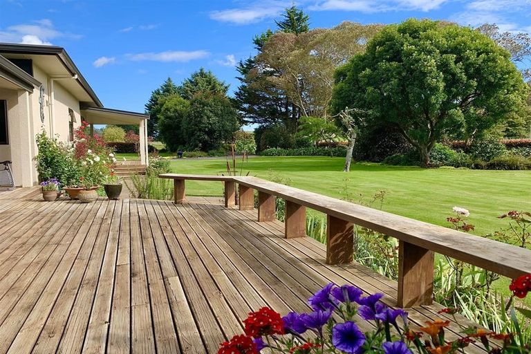 Photo of property in 105 Lindsay Road, Waipukurau, 4283