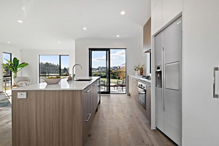Photo of property in 20 Kilcadden Drive, Flat Bush, Auckland, 2019
