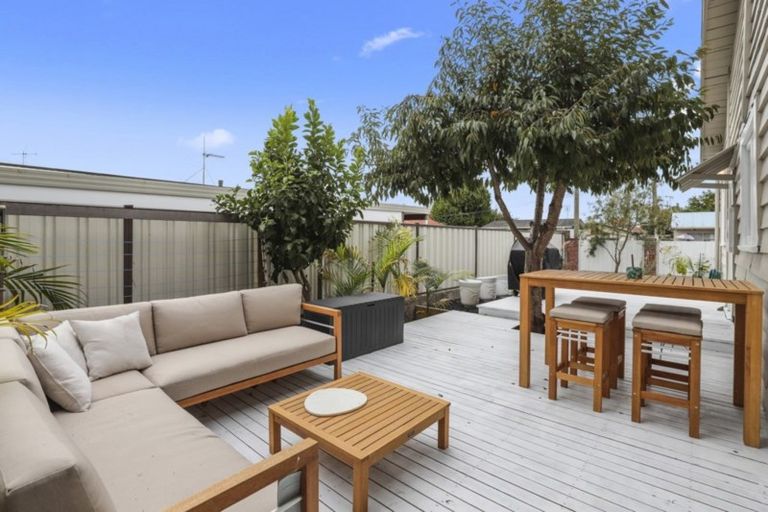 Photo of property in 3 Sale Street, Ross, 7812