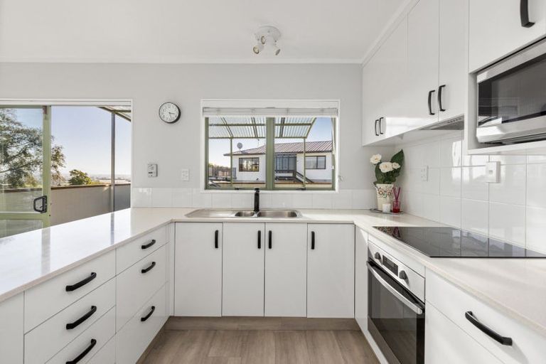 Photo of property in 73 Osprey Drive, Welcome Bay, Tauranga, 3112