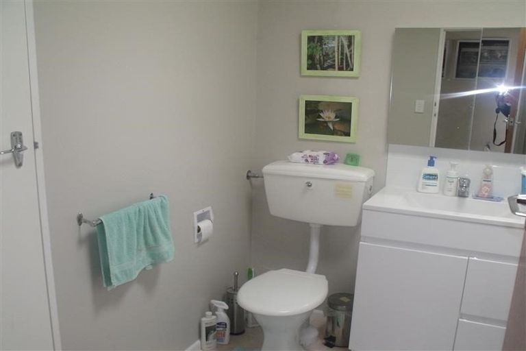 Photo of property in 2/24 Coventry Avenue, Tamatea, Napier, 4112