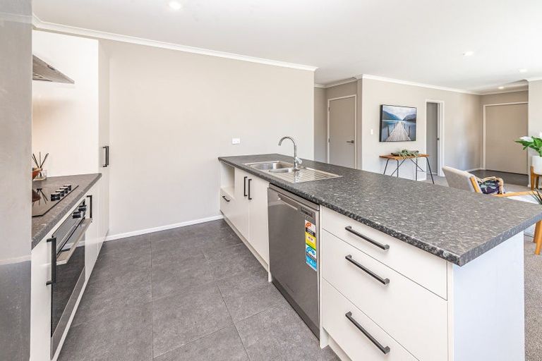 Photo of property in 26b Caius Avenue, Gonville, 4501
