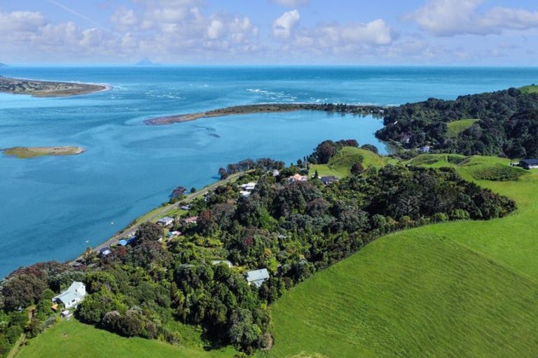 Photo of property in 248 Ohiwa Harbour Road, Waiotahe, Opotiki, 3198