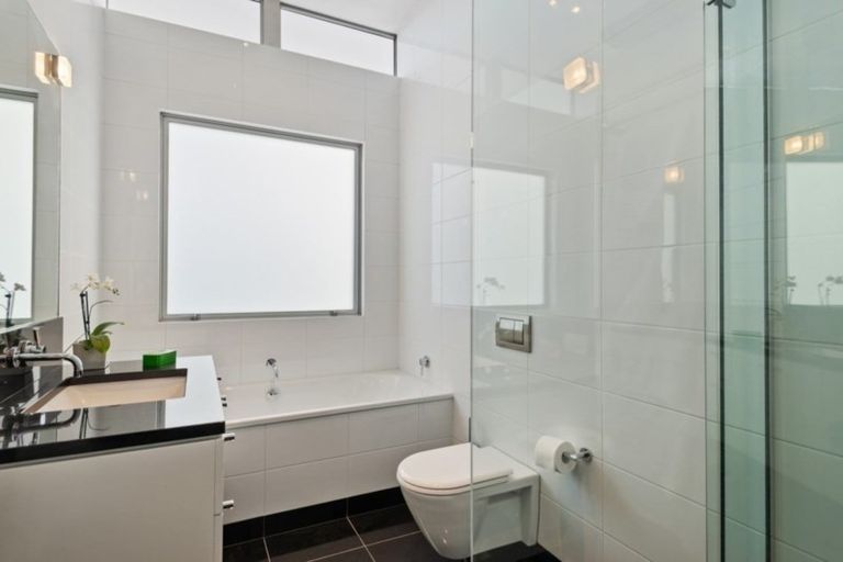 Photo of property in 26 Peacock Street, Christchurch Central, Christchurch, 8013