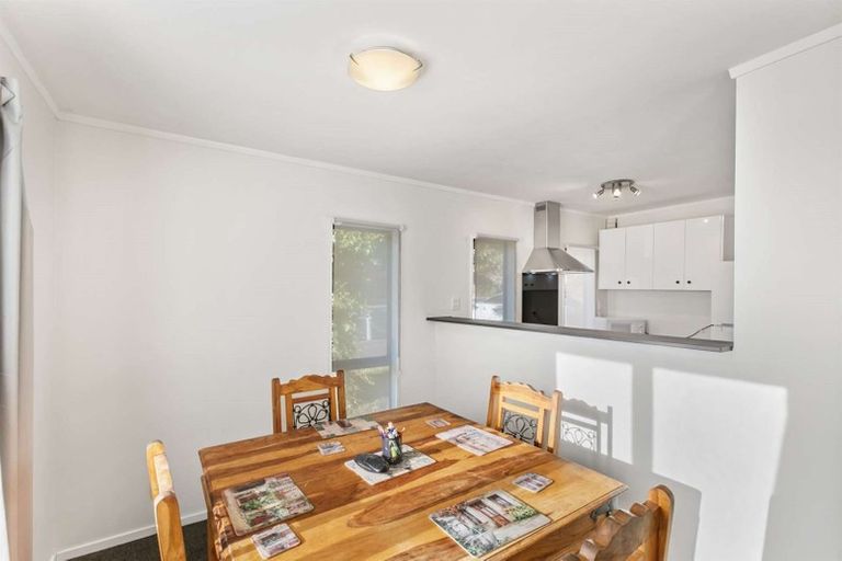 Photo of property in 2/133b Manuka Road, Bayview, Auckland, 0629
