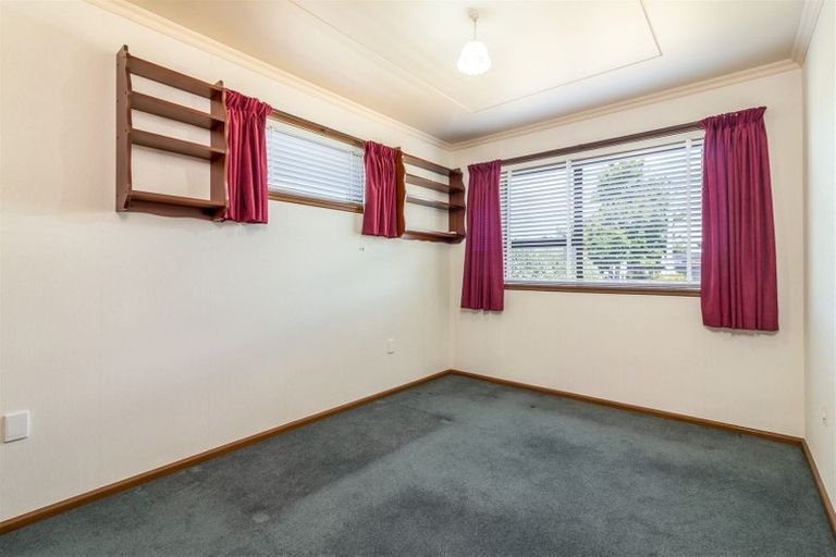 Photo of property in 37 Colwyn Street, Bryndwr, Christchurch, 8053