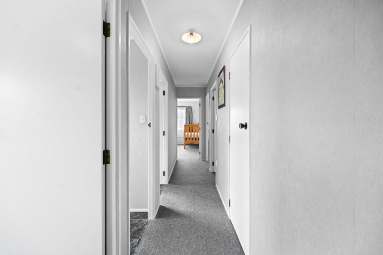 Photo of property in 113 Avalon Drive, Nawton, Hamilton, 3200