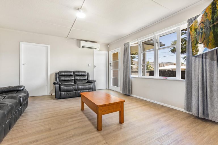 Photo of property in 1/7 Cambridge Road, Manurewa, Auckland, 2102