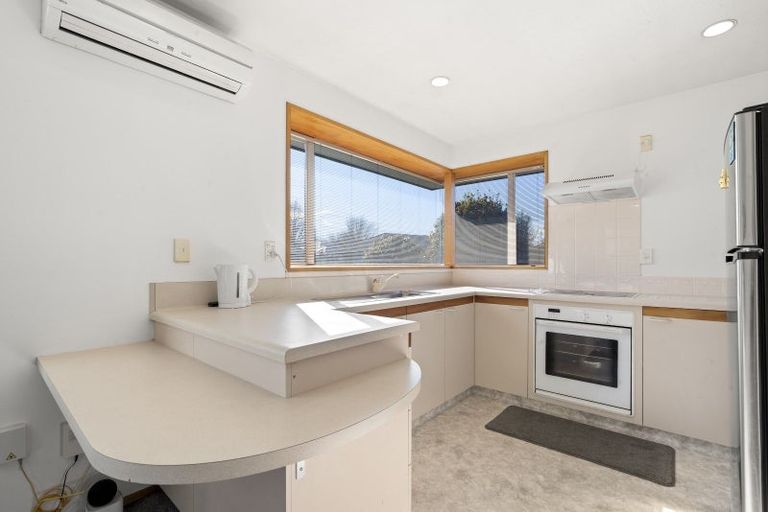 Photo of property in 28 Peebles Drive, Hei Hei, Christchurch, 8042