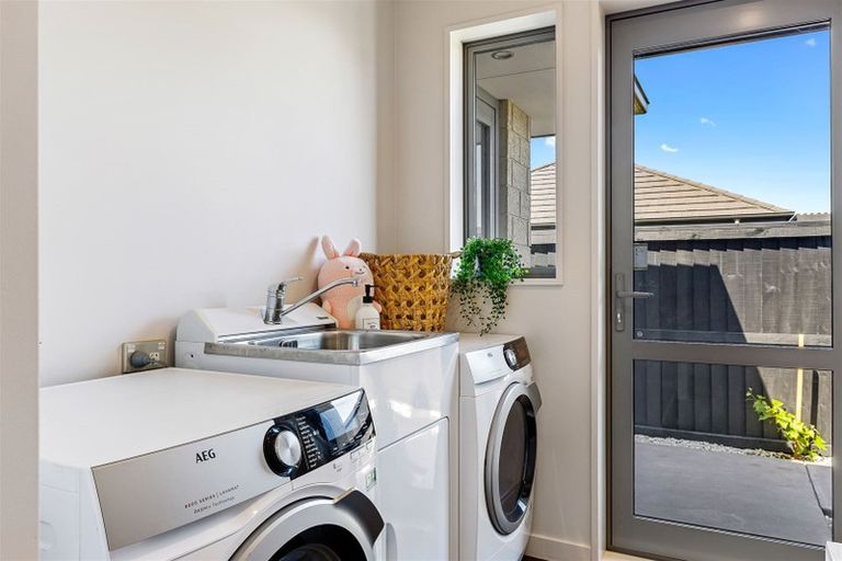 Photo of property in 5 Skye Lane, Prebbleton, 7604