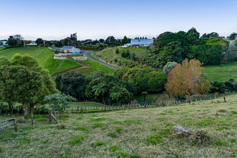 Photo of property in 36 Honeyfield Drive, Whalers Gate, New Plymouth, 4310