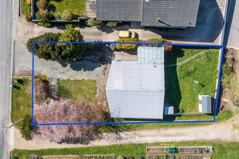 Photo of property in 4 Ednam Street, Roxburgh, 9500