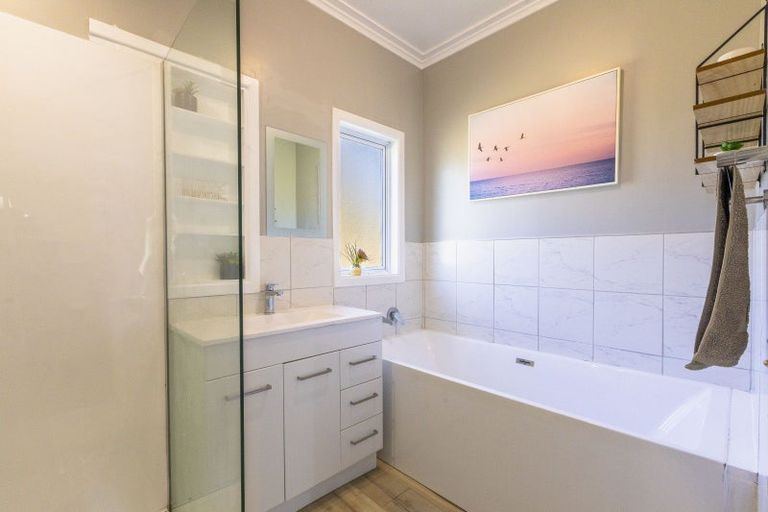 Photo of property in 472 Maharakeke Road, Waipukurau, 4281