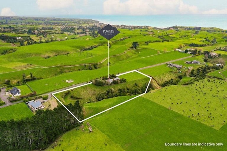 Photo of property in 177 Koru Road, Omata, New Plymouth, 4374