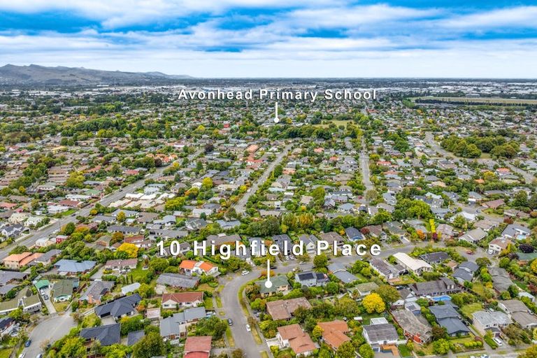 Photo of property in 10 Highfield Place, Avonhead, Christchurch, 8042