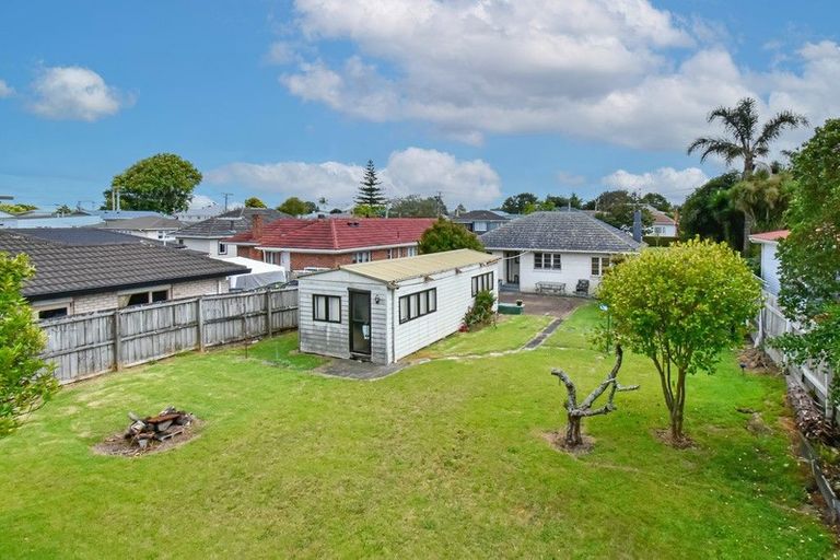 Photo of property in 9 Ballance Avenue, Papatoetoe, Auckland, 2104