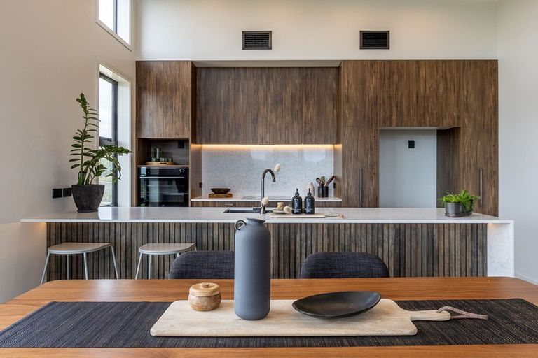 Photo of property in 8 Mirek Street, Waikanae, 5036