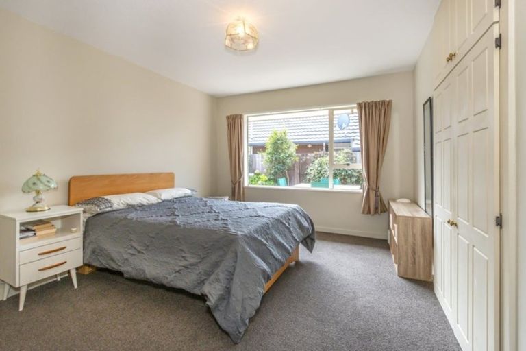 Photo of property in 424 Harewood Road, Harewood, Christchurch, 8051
