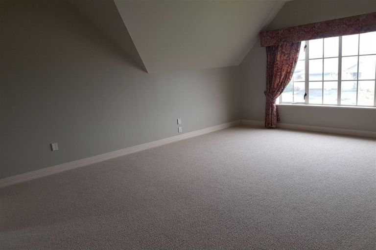 Photo of property in 60 Lewis Crescent, Rolleston, 7614