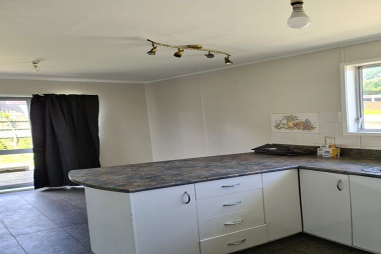 Photo of property in 28 Leo Street, Glen Eden, Auckland, 0602