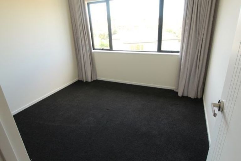 Photo of property in 79 Maka Terrace, Orewa, 0931