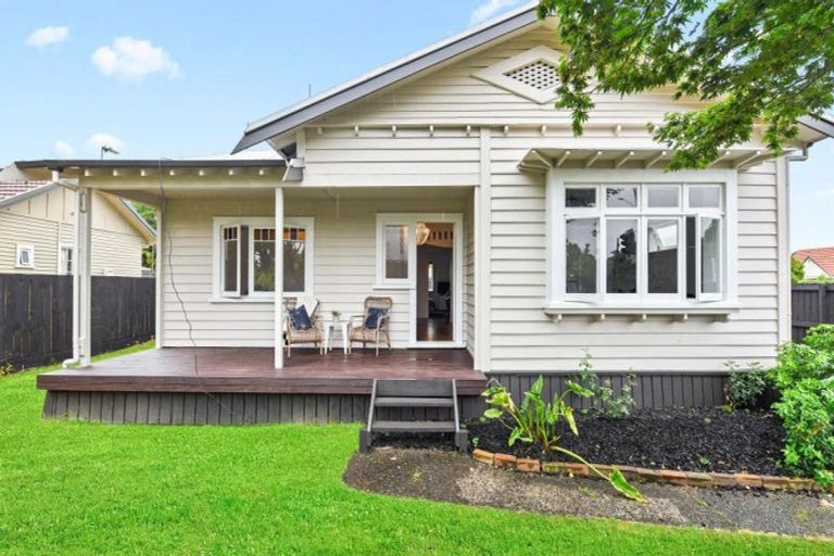 Photo of property in 77 Naylor Street, Hamilton East, Hamilton, 3216