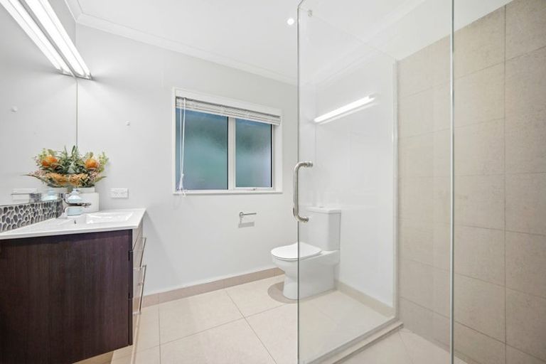 Photo of property in 343 Glenvar Road, Long Bay, Auckland, 0630
