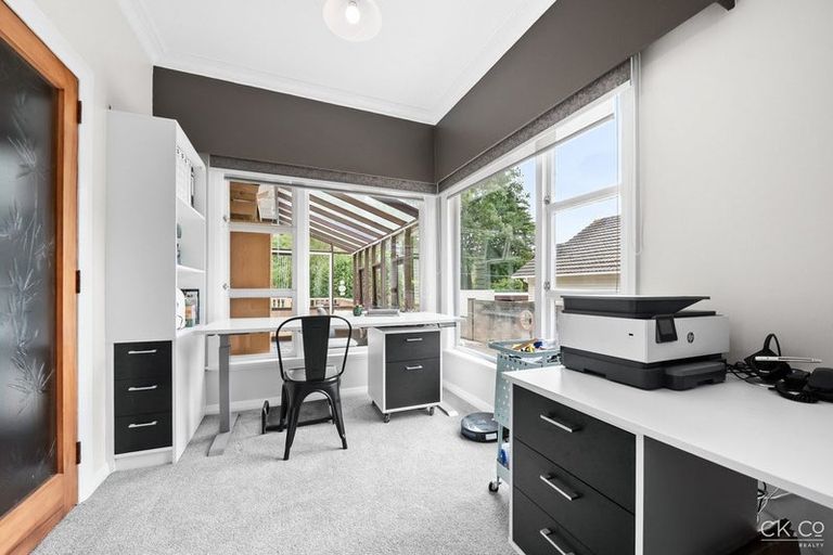 Photo of property in 465 Stokes Valley Road, Stokes Valley, Lower Hutt, 5019