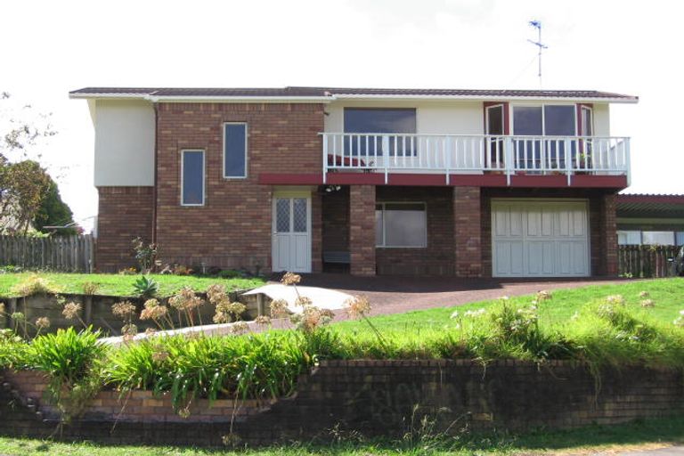 Photo of property in 80h Tirimoana Road, Te Atatu South, Auckland, 0602